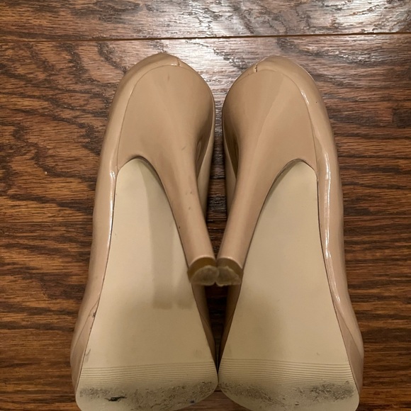 MADDEN GIRL NUDE-TAN HEELS - Picture 7 of 9